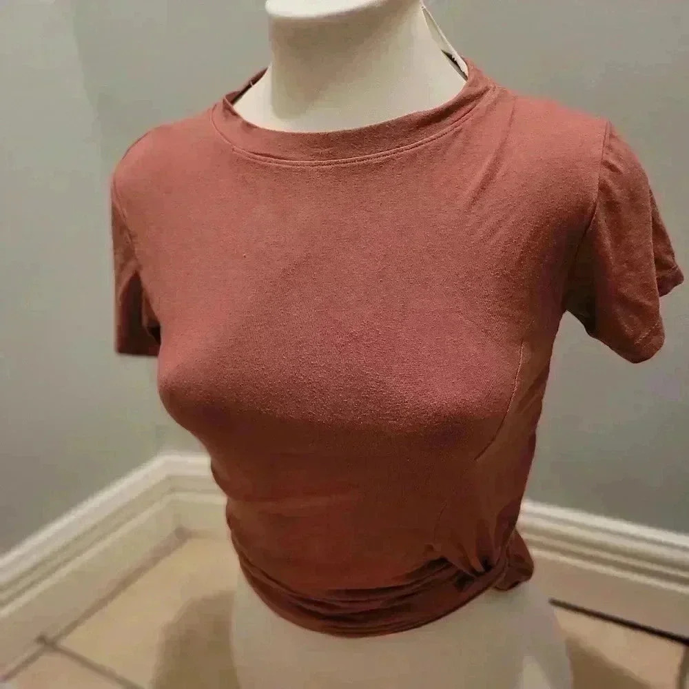 How bazaar T shirt